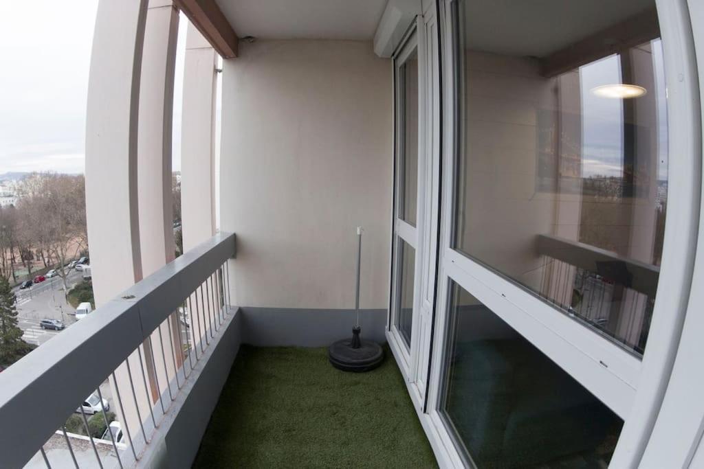 Appartement Bnbgones Le Sky Blue - Balcons - Metro Flachet - Wifi