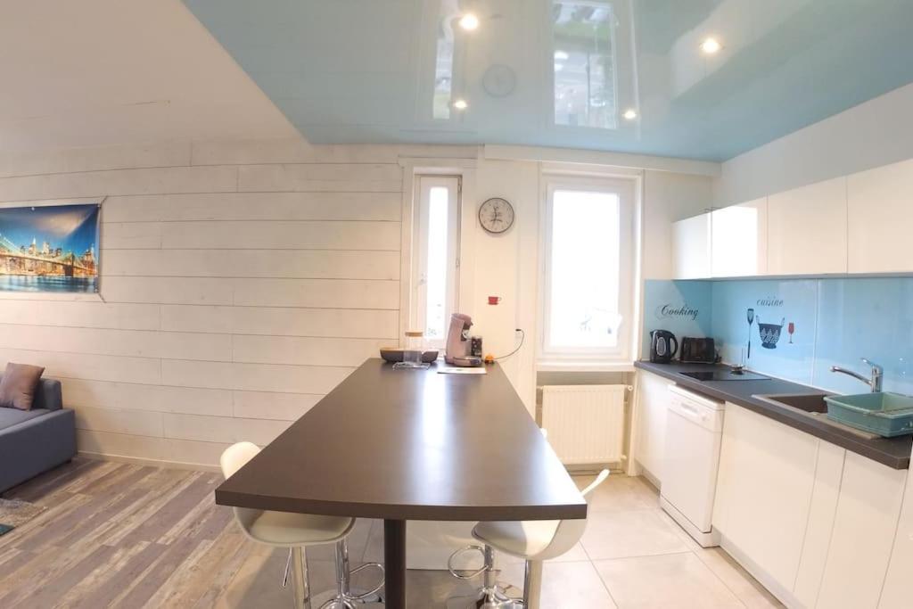 Bnbgones Le Sky Blue - Balcons - Metro Flachet - Wifi Appartement
