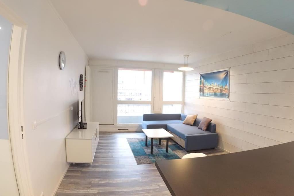 Bnbgones Le Sky Blue - Balcons - Metro Flachet - Wifi Apartment